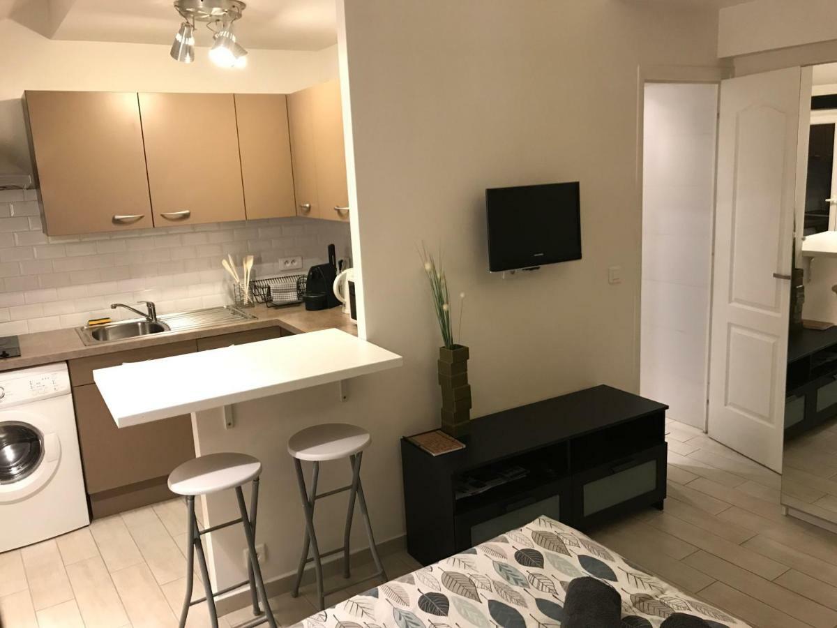 Le Studio - Hyper Centre De Fontainebleau - Proche Insead Екстериор снимка